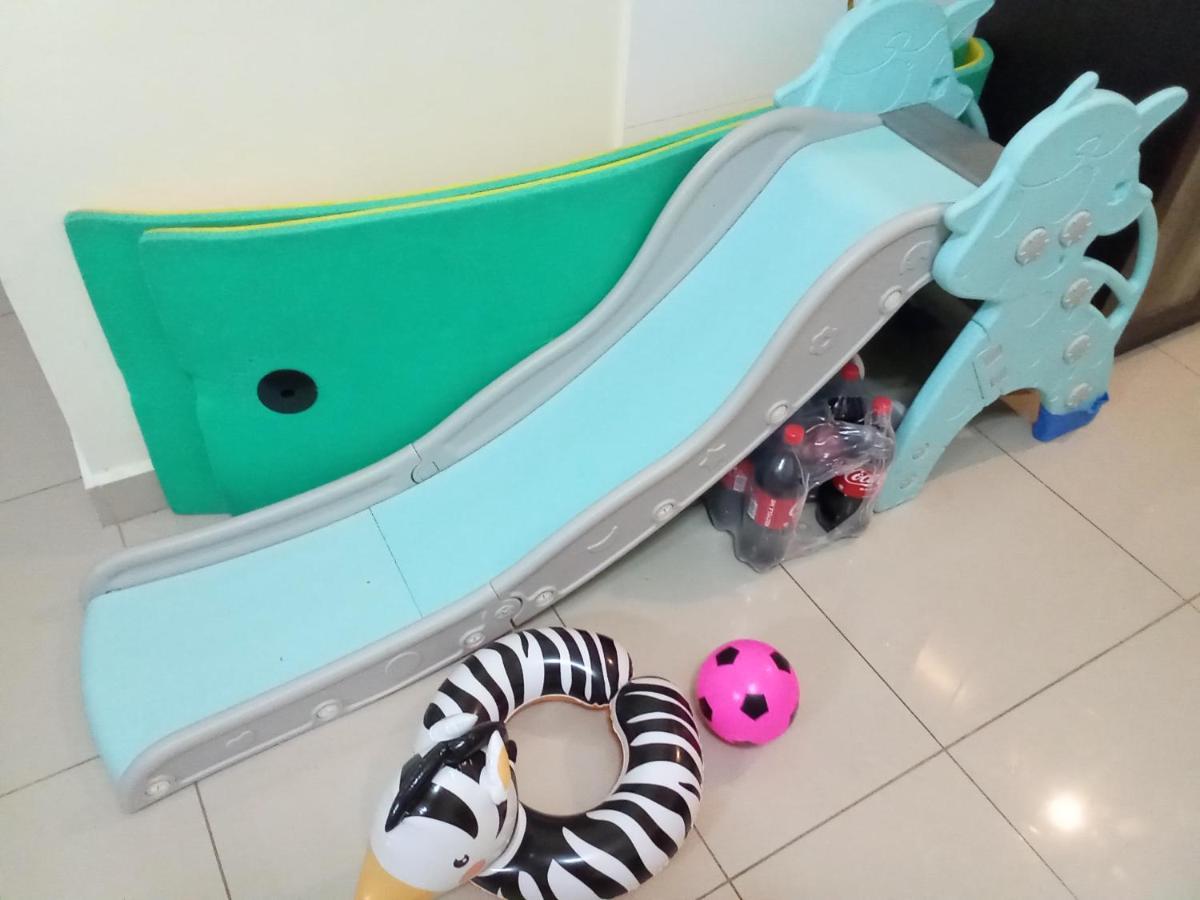Sandakan Game Room-Only 外观 照片